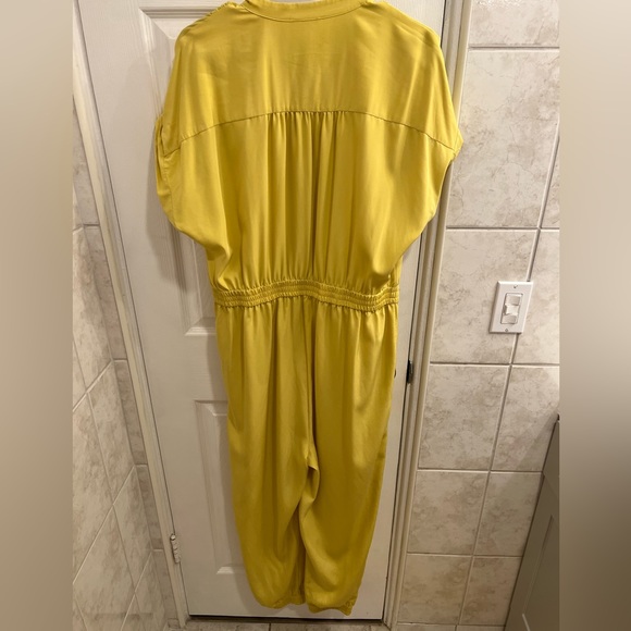 A loves A short sleeve pant jumpsuit with pockets. - Picture 6 of 8